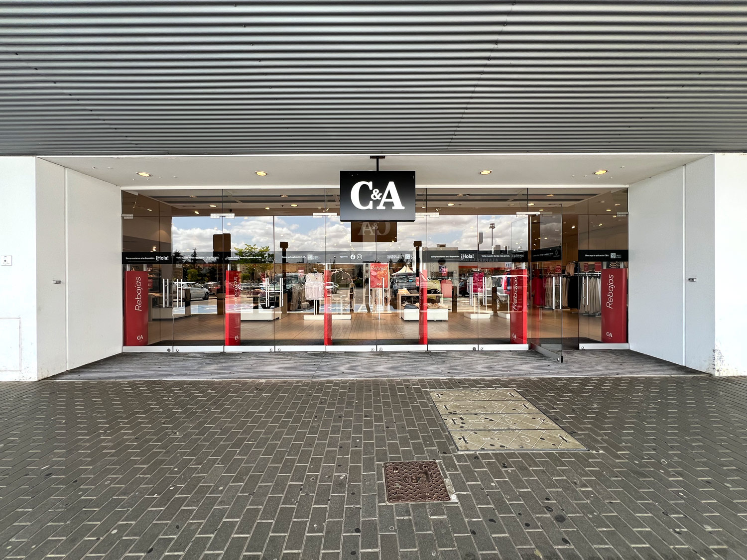 C&A en Parque Comercial Capuchinos C&A en Parque Comercial Capuchinos